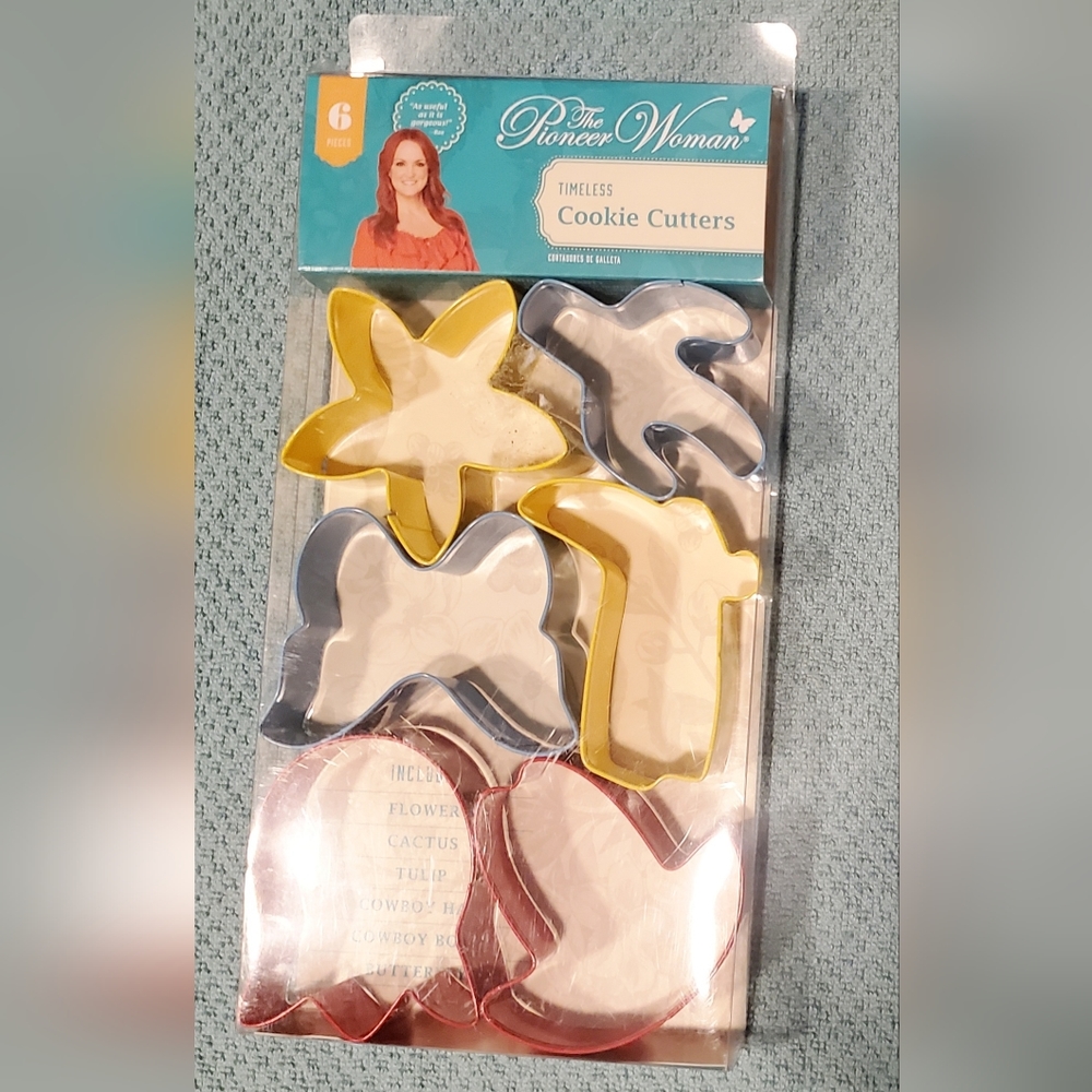 Pioneer Woman cookie cutters